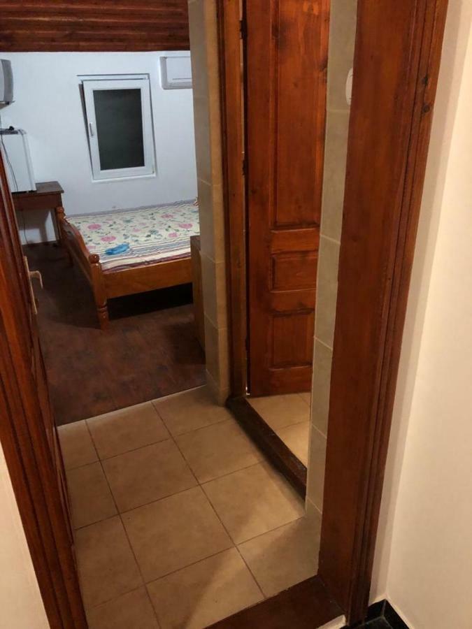 Pension Amira Костинешти Экстерьер фото